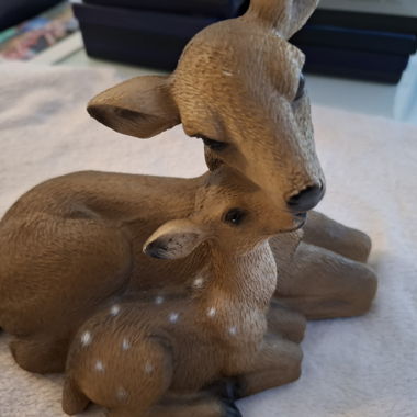 Figura decorativa di cervo Madre con il vitellino