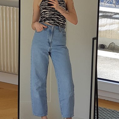Levis Jeans Balloon Leg