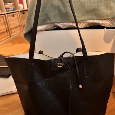 Guess reversible bag