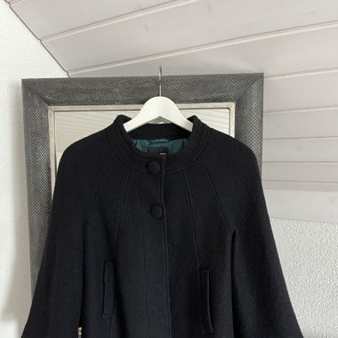 Kurze Jacke mit 3/4 Ärmeln