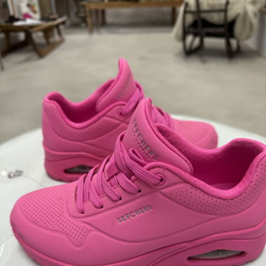 Skechers Pink