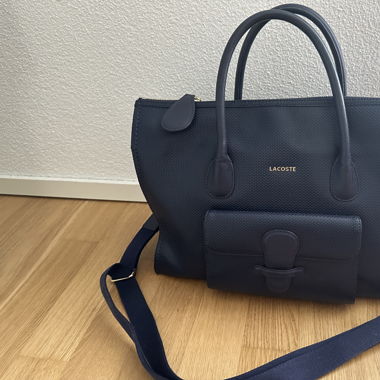 Lacoste Weekender