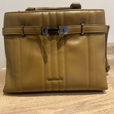 Borsa David Jones