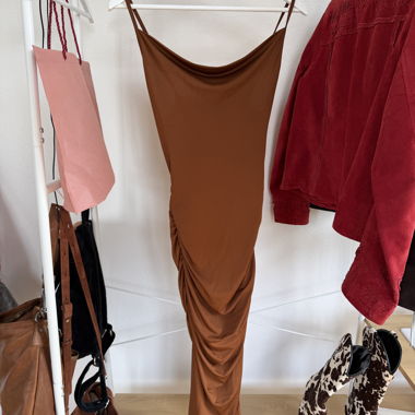 Robe froncée brune SHEIN