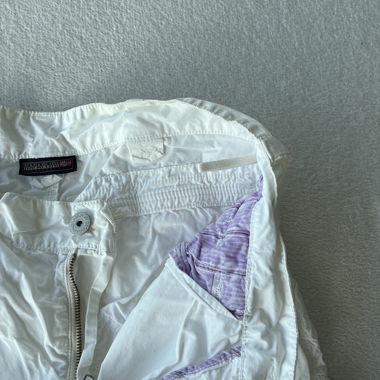 Weisse Napapijri-Shorts