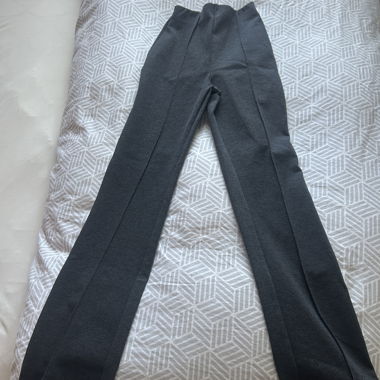 pantaloni 