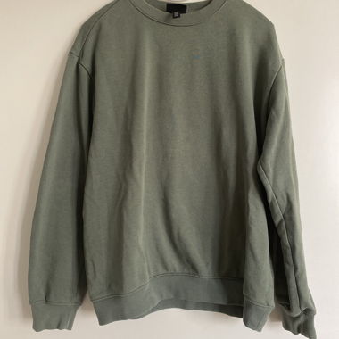 Green sweater without hood