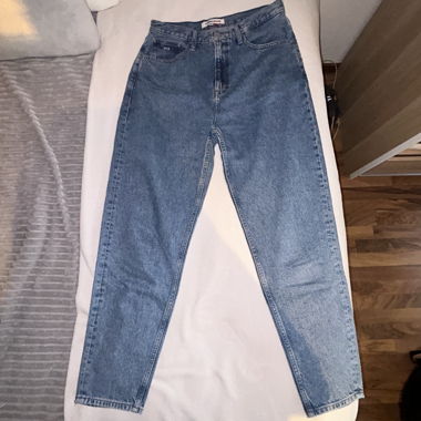 Tommy Mom Jean's Ultra High Rise Tapared