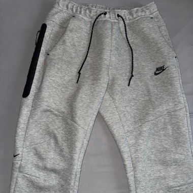 Nike Tech Fleece Skinny Grau