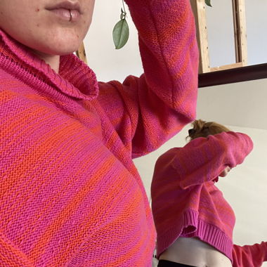 Cropped Stickpullover