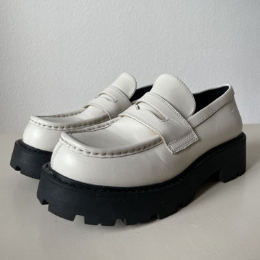 Vagabond Loafer weiss
