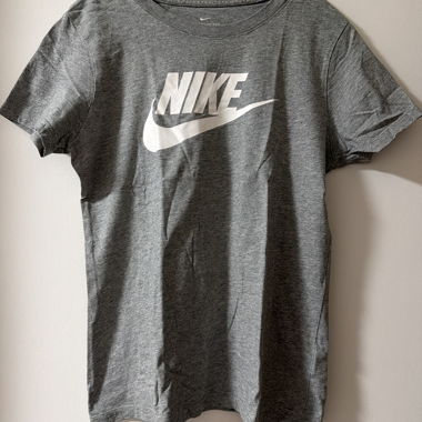 T-shirt Nike gris
