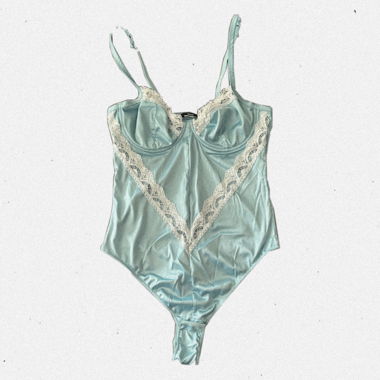 Body bleu effet satin JAMAIS PORTÉ