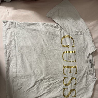 Guess Tshirt