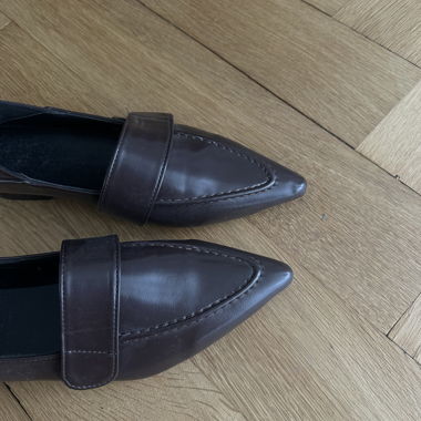 Brown pointy Shoes