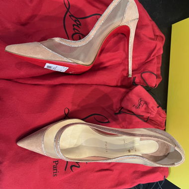 Escarpins Christian Louboutin édition spéciale