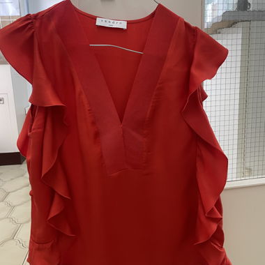 Top orange  Sandro taille 1