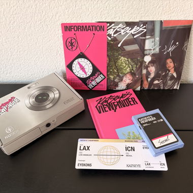 KATSEYE Viewfinder Set „in Seoul“ Merch Box