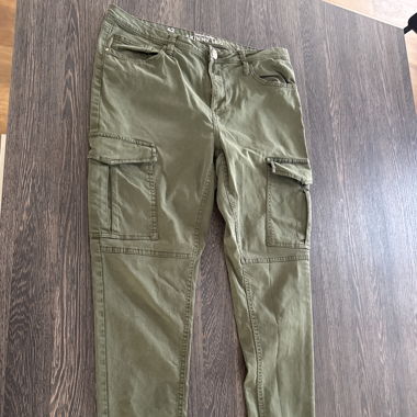 Pantalon avec poches latérales