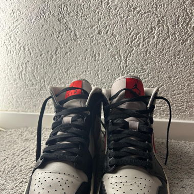 JORDAN 1