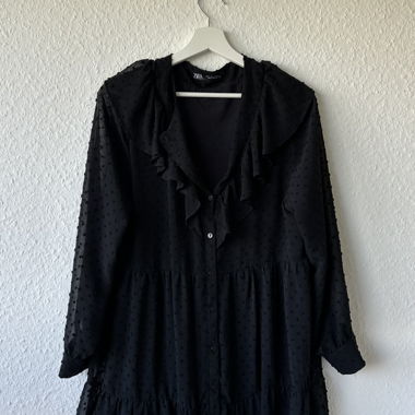 Robe noir Zara 