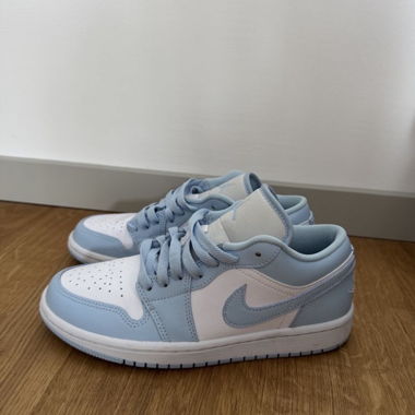 Nike Air Jordan 1 Low, Taille 37.5