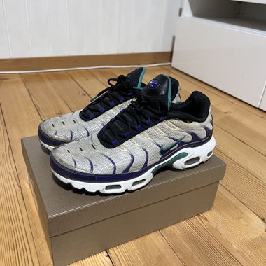 Chaussures Nike Tn