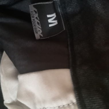 Schwarze Motorrad-Jeans aus verstärktem Kevlar