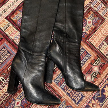 Thigh high Minelli boots