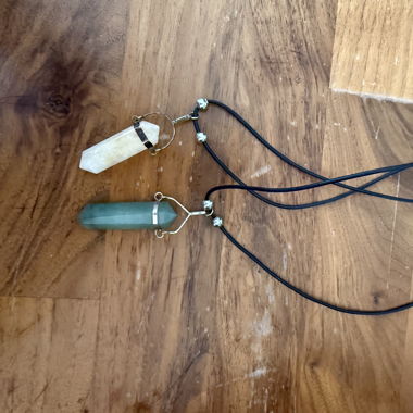 Necklace (white)