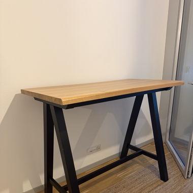 71 x 128 Bar table - Perfect condition, never used