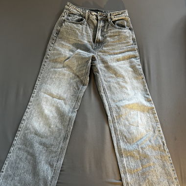Stradivarius grey jeans
