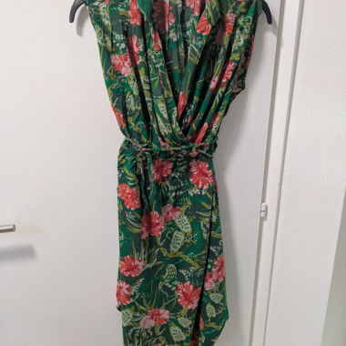 Robe portefeuille Blutgeschwister à motifs fleuris