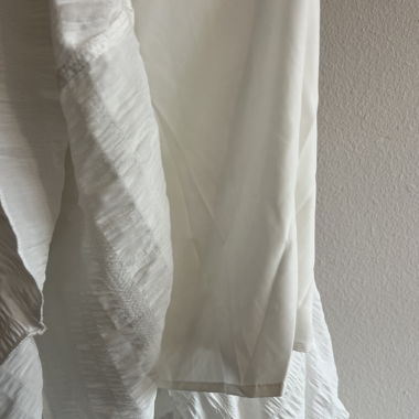 White long skirt 