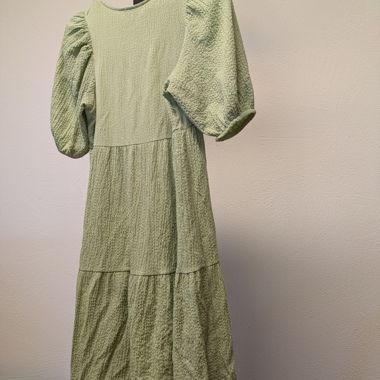 Grünes Sommerkleid von 24 Colors 