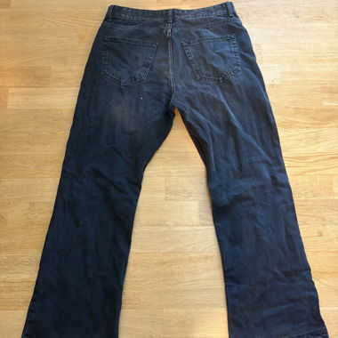 Schwarze Flared Jeans
