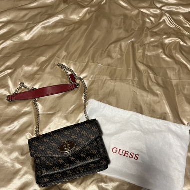 Umhängetasche von Guess