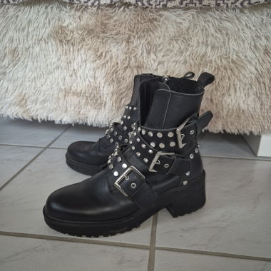 Black Biker Boots
