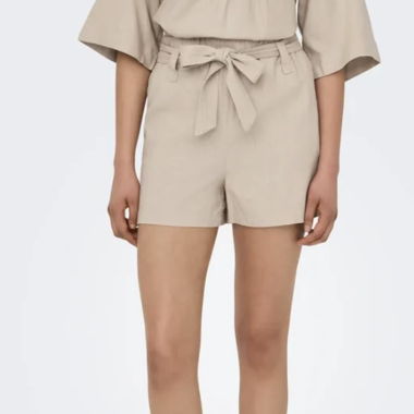  Kurze Paperbag Stoffhosen beige