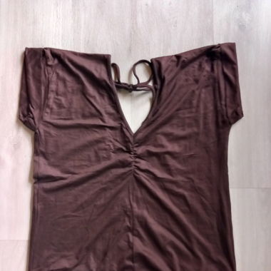 T-shirt dos nu brun