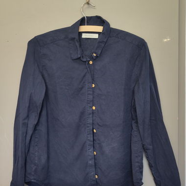 Dark blue shirt, Twothirds