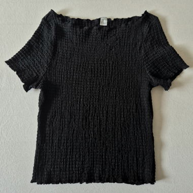 Haut noir off-shoulder