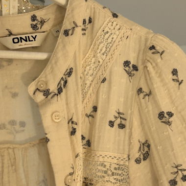Chemisier ONLY à motif floral