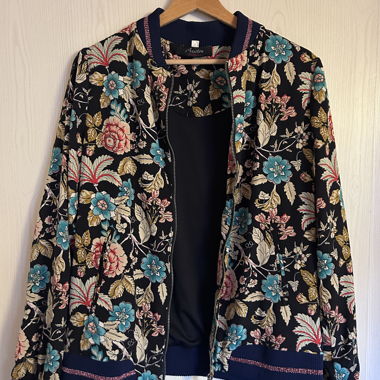 Veste à fleurs avec fermeture éclair