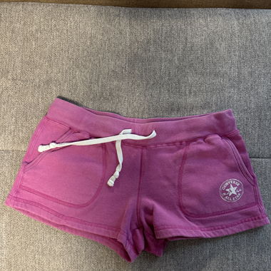 Pinke kurze Hosen