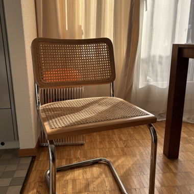 Cantilever chair