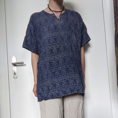 T-shirt/camicia oversize con fantasia