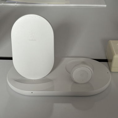 Stazione di ricarica Belkin per iPhone, Watch e AirPods