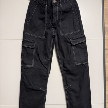 Pantaloni cargo neri Bershka