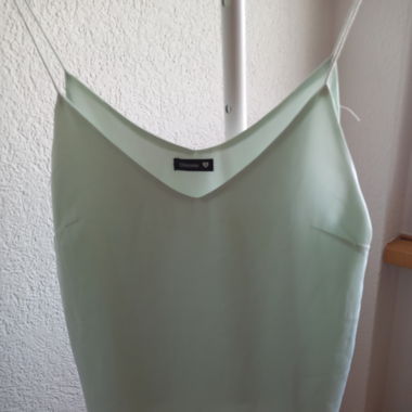 Teal top